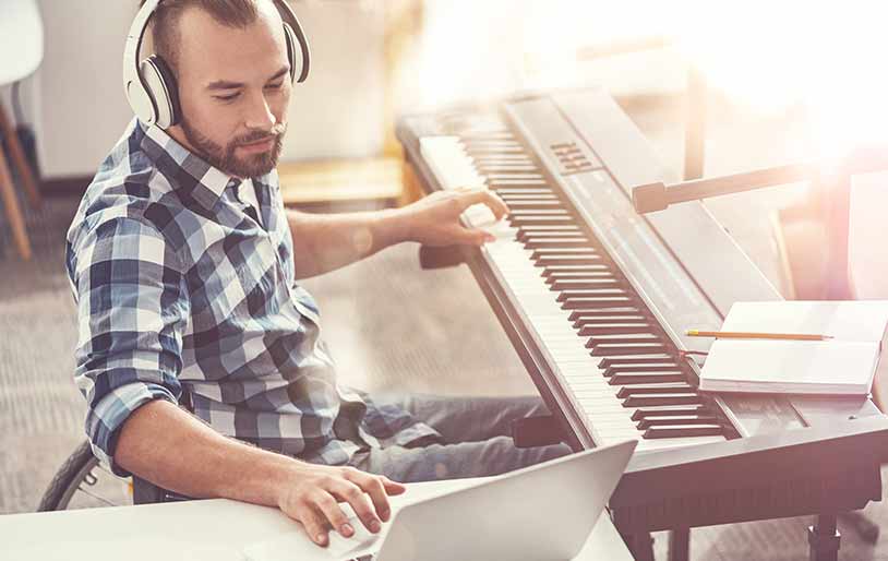 Une pièce de musique dans la maison